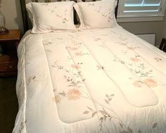 243 Antique Brass Full Bed