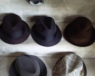 6 Mens Hats. DOBBS, PENDLETON, PREMIER, KNOX, CAVANAUGH. Hats