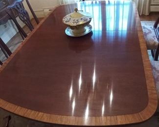 Regal dining table & chairs (alternate view)