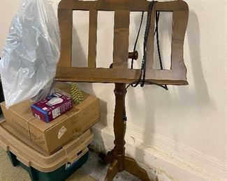 Music stand