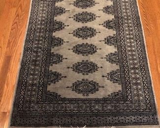 Persian Rug
5’3” x 3’2”