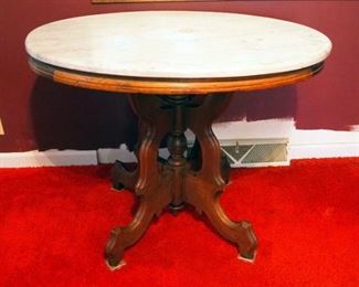 Antique Oval Shaped Walnut Parlor Table with White Marble Top, 27" x 35" x 27"