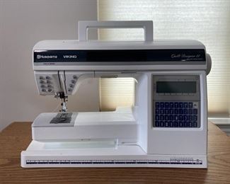 HUSQVARNA SEWING MACHINE