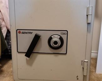 SENTRY SAFE