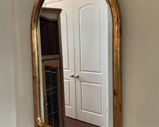ONE OF SEVERAL MIRRORS