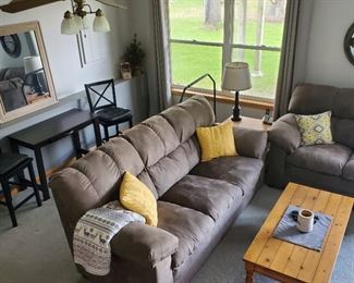 Newer 3 piece set - couch, loveseat and recliner