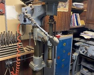 Vertical  floor mount drill  press