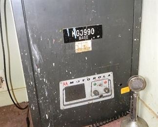 Motorola "Compa" Station Transmitter Base KGJ990 along with microphone