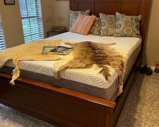 Queen Size Wood Bed with Mattress