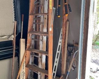 Tall Wood Ladder, Aluminum Extension Ladder
