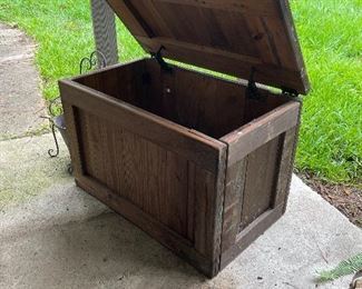 Cedar Storage Trunk