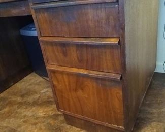 Another shot of the beautiful wood on this vintage 1940s desk