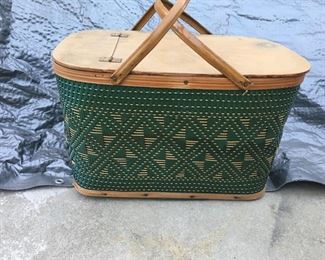 picnic  basket