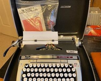 CORONIA TYPE WRITER 