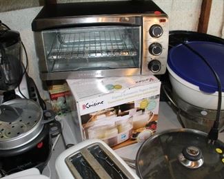 Toaster oven, toaster, blender