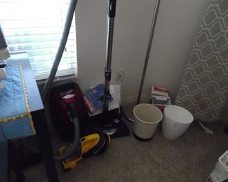 Vacuum, Cannister with attachments