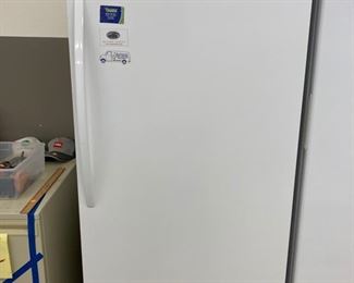 9 Whirlpool Refrigerator