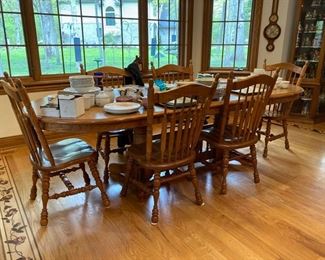 Kitchen Table with 6 Chairs