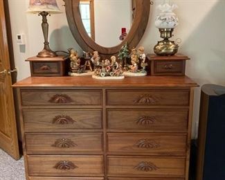 Krauss Furniture Dresser with Mirror