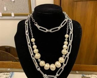 Jewelry room is full!