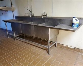 10.5ft 3 Bay Stainless Sink