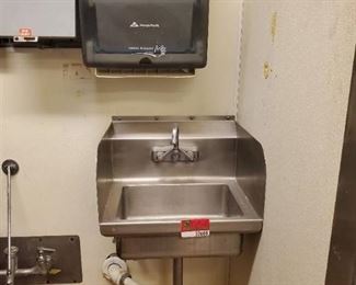 17in Hand Sink, Paper Towel Dispenser