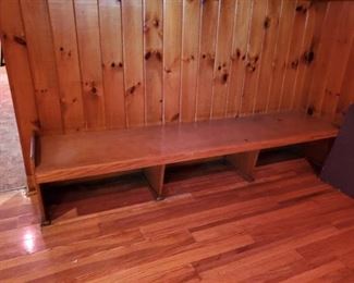 (4) Waiting Area Booths