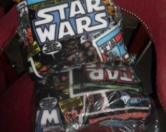 Star Wars pillow and throw