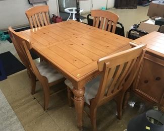Dinning Table 4 Chairs
