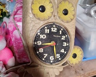 50s electric owl clock