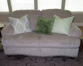 Loveseat that Matches Couch 