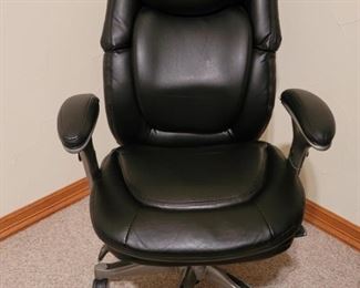 Black Adjustable Rolling Office Desk Chair