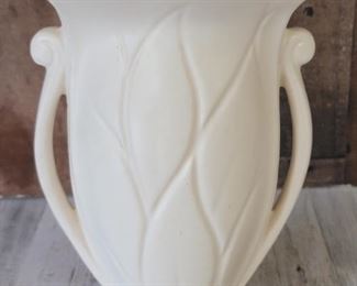 Mccoy USA Pottery Ivory Handled Vase