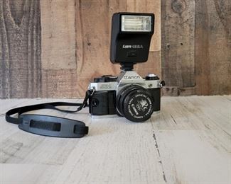 Deluxe Canon 35mm with Flash