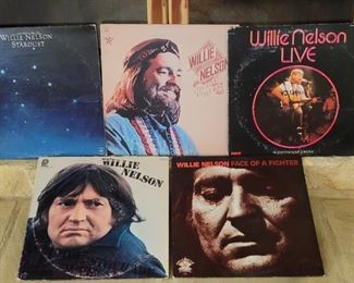 (5) Willie Nelson Record Albums