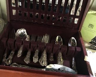 wm roger bros flatware set and chest super condition and lots of serving pieces 