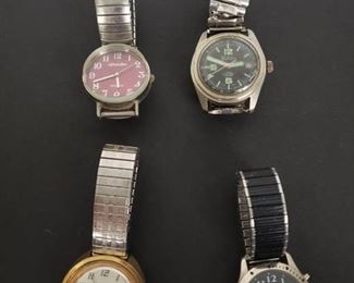 4 Men's wrist watches