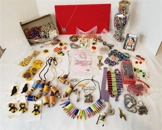 Large lot of Jewelry, Brooches, Beads and other misc