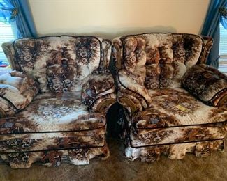 Pair of comfortable chairs in excellent condition, made in USA