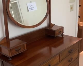 Vintage Vanity Dresser