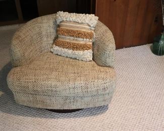 Vintage MCM Style Swivel Chair By W&J Sloan New York With Pillow