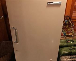 $90 upright freezer