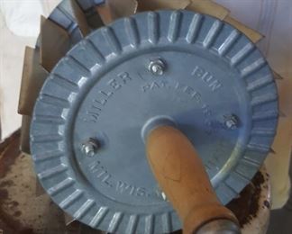 Miller Bun Divider Tool