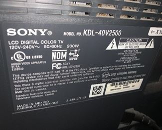 Sony LCD Digital KDL-40V2500 40” flat screen TV $50