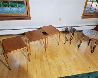 Petite Accent Table Lot