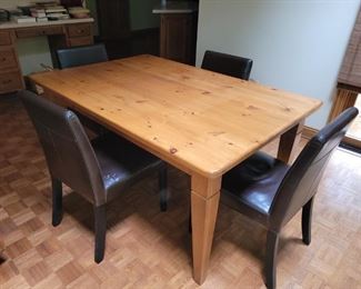 $150, Farm table 40 by 60" very good condition
