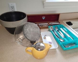 Flatware, Flintware, cookie decanter old stoneware pot