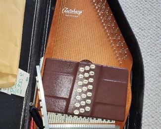 $400.00, Auto Harp by Oscar Schmidt VG condition