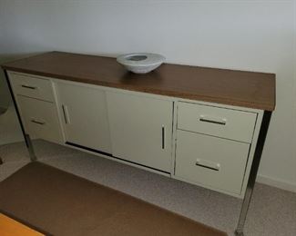 $20.00 medium size metal office credenza