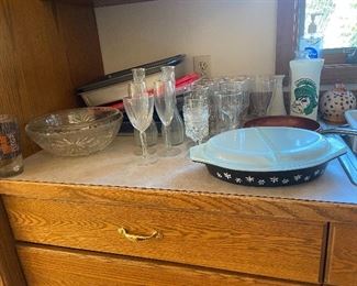 Pyrex & Glassware